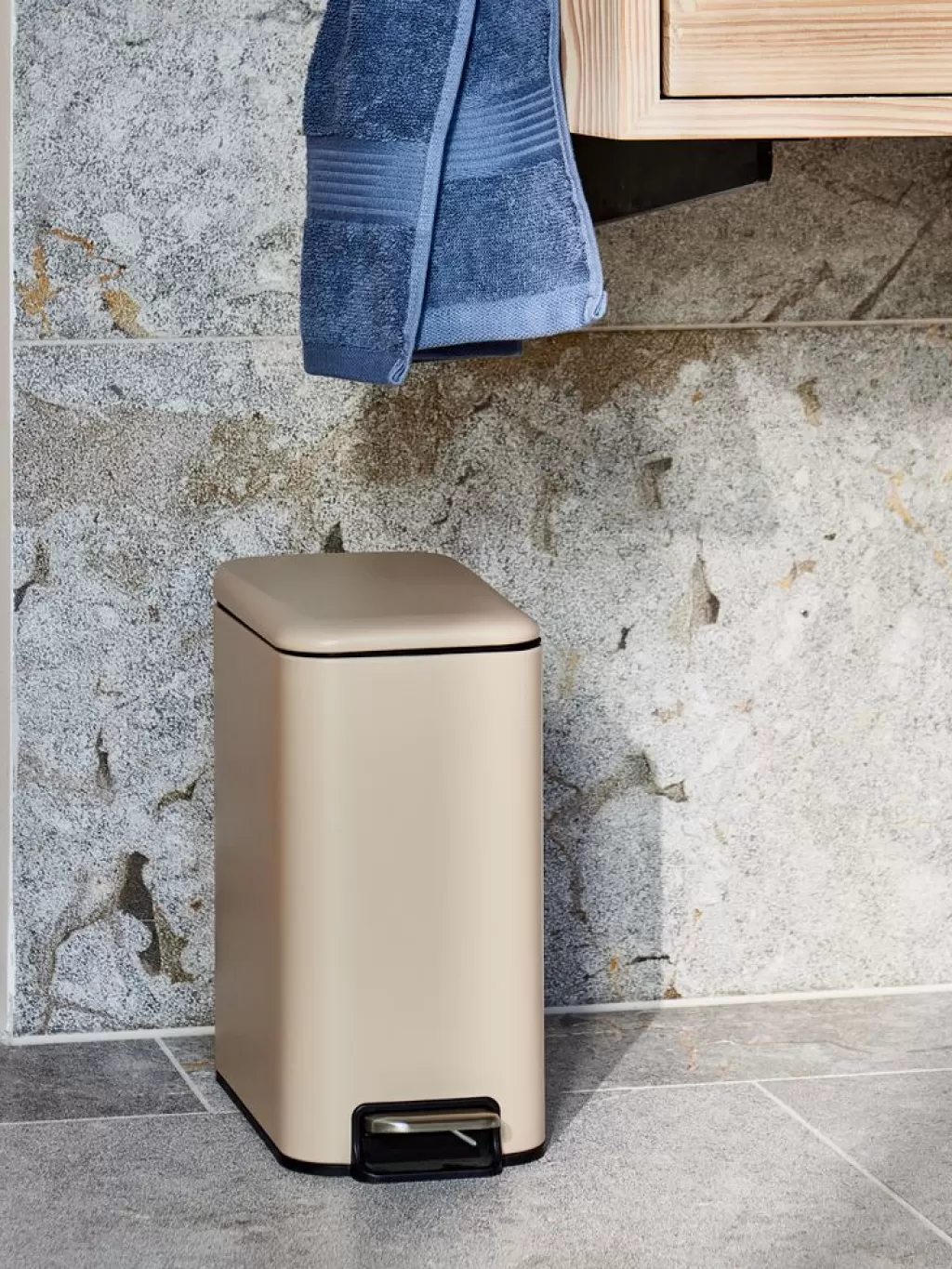 Store ULLATTI Kosz na śmieci 5L beżowy