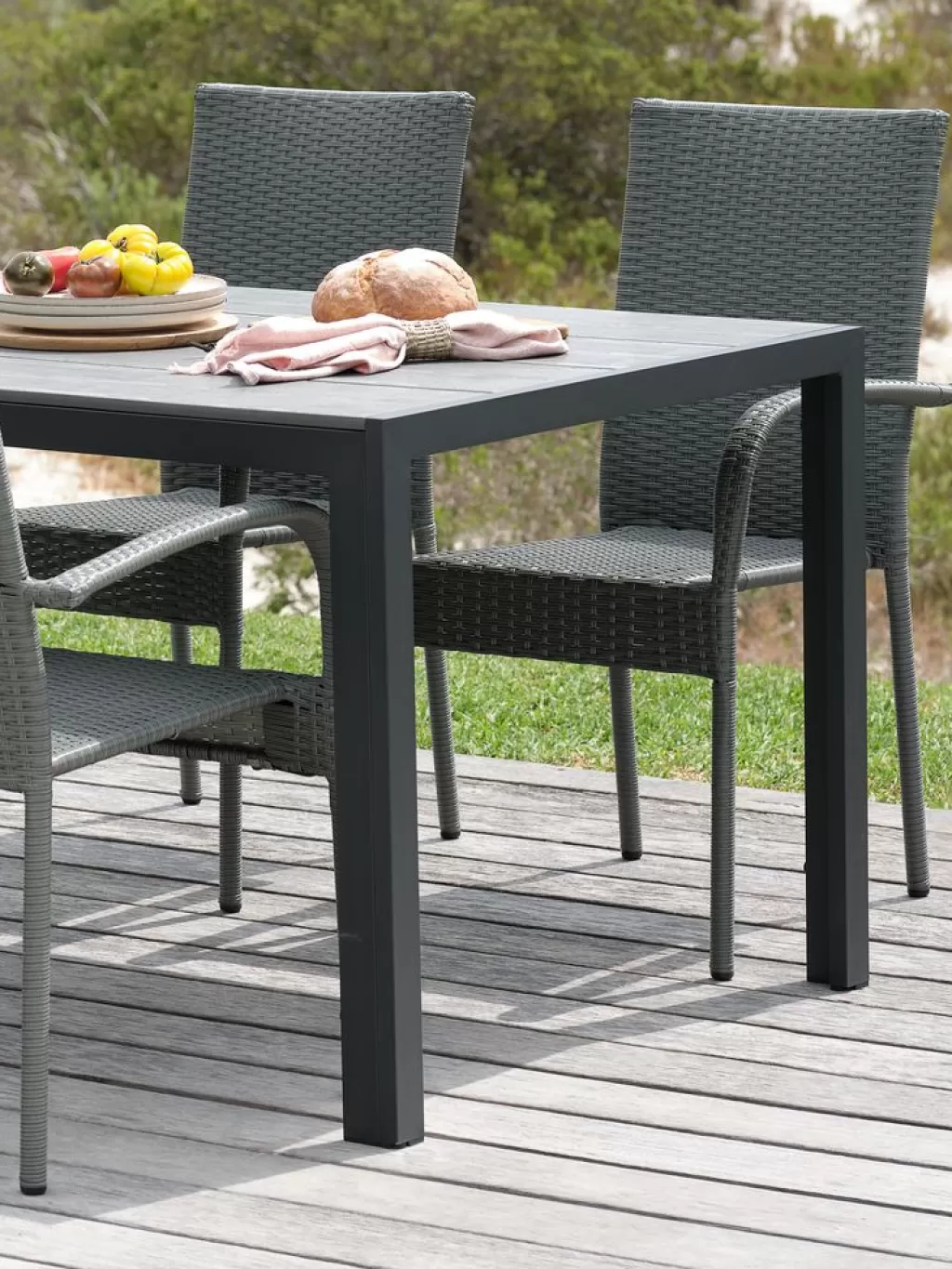 Fashion PINDSTRUP Stół ogrodowy S90xD150 szary